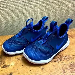 Nike Toddler Boy Size 8C Royal Blue Flex Runner Sneakers
